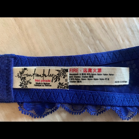 Free People Blue Lace Bralette - Size XS - Picture 3 of 5